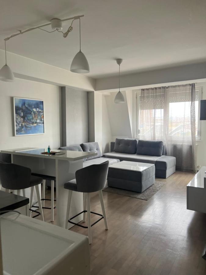 Cozy Apartment In The City Center Skopje Exteriör bild